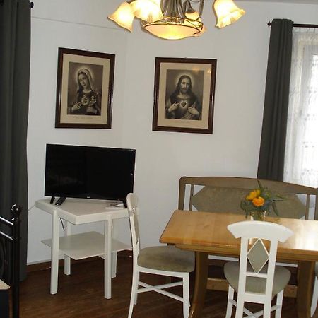 Appartement 25 Qm Mit Bad An Der Mosel - Naehe Koblenz Dieblich Buitenkant foto
